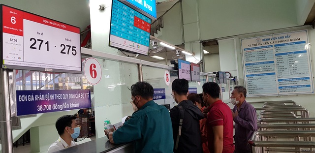 Dùng thẻ khám bệnh để chống “cò bệnh viện” và nạn móc túi - 4 Dùng thẻ khám bệnh để chống “cò bệnh viện” và nạn móc túi - 4