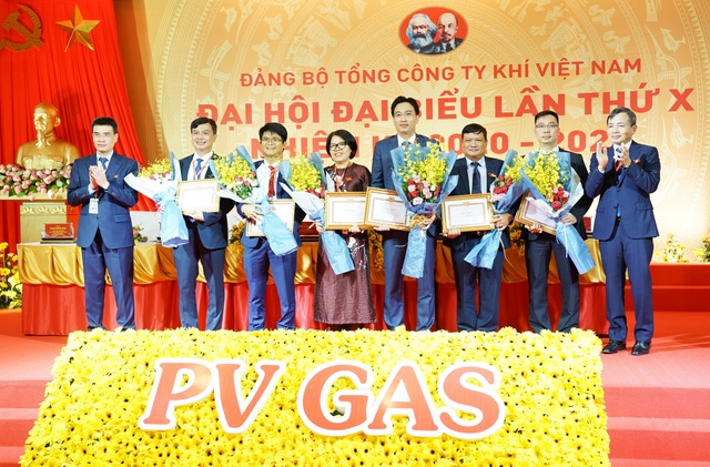Đảng bộ PV GAS tổ chức thành công Đại hội Đại biểu lần X, nhiệm kỳ 2020-2025 - 3 Đảng bộ PV GAS tổ chức thành công Đại hội Đại biểu lần X, nhiệm kỳ 2020-2025 - 3