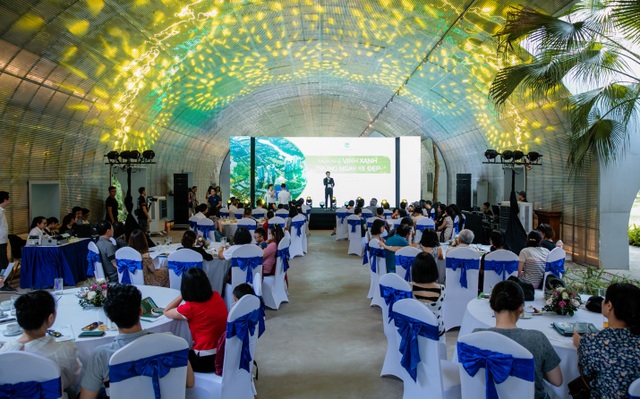 Mua nhà đẹp, trúng xe sang Mercedes từ Ecopark - 2 Mua nhà đẹp, trúng xe sang Mercedes từ Ecopark - 2