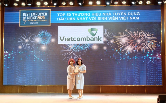 Vietcombank dẫn đầu Top Thương hiệu Nhà tuyển dụng hấp dẫn nhất với sinh viên Việt Nam 2020 trong lĩnh vực tài chính - ngân hàng - 1 Vietcombank dẫn đầu Top Thương hiệu Nhà tuyển dụng hấp dẫn nhất với sinh viên Việt Nam 2020 trong lĩnh vực tài chính - ngân hàng - 1