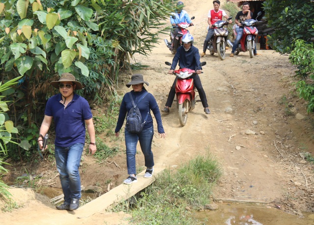 Có phòng học Dân trí, hàng trăm em nhỏ Tây Nguyên chấm dứt chuyện học nhờ - 7 Có phòng học Dân trí, hàng trăm em nhỏ Tây Nguyên chấm dứt chuyện học nhờ - 7