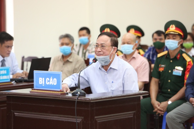 Cựu Thứ trưởng Bộ Quốc phòng: “Bị cáo đau đáu nghỉ hưu được về ở với mẹ!” - 3 Cựu Thứ trưởng Bộ Quốc phòng: “Bị cáo đau đáu nghỉ hưu được về ở với mẹ!” - 3