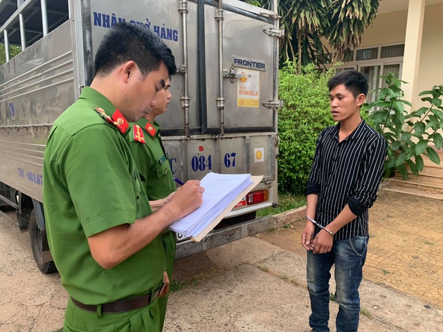 Chưa có bằng vẫn liều lĩnh trộm ô tô tải rồi gây tai nạn - 1 Chưa có bằng vẫn liều lĩnh trộm ô tô tải rồi gây tai nạn - 1