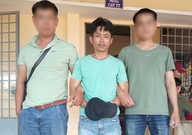 Con bạc bị cướp 300 triệu đồng vì uống phải thuốc hướng thần - 1 Con bạc bị cướp 300 triệu đồng vì uống phải thuốc hướng thần - 1