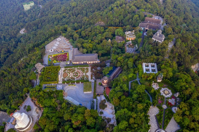 Bà Nà kích cầu giảm giá vé cáp treo, du khách miền Trung Tây Nguyên hào hứng check-in - 6