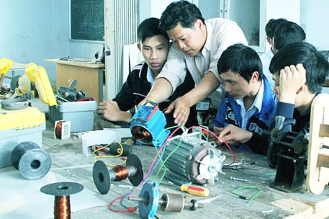 Hà Nội kiểm tra toàn diện công tác đào tạo nghề nông thôn - 1 Hà Nội kiểm tra toàn diện công tác đào tạo nghề nông thôn - 1