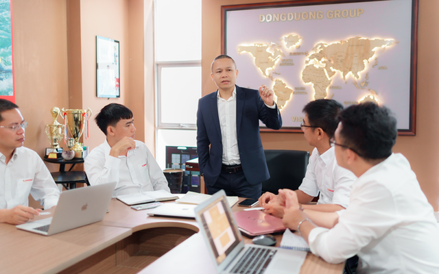 Khởi nghiệp từ 3 chú bò đến ông vua lĩnh vực thiết bị thể thao - 1 Khởi nghiệp từ 3 chú bò đến ông vua lĩnh vực thiết bị thể thao - 1