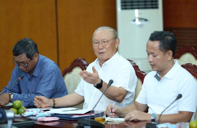 HLV Park Hang Seo: “Thắng Malaysia, đội tuyển Việt Nam có lợi thế đi tiếp” - 2 HLV Park Hang Seo: “Thắng Malaysia, đội tuyển Việt Nam có lợi thế đi tiếp” - 2