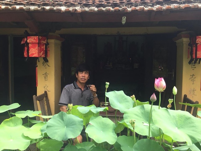 Nhà gỗ cổ “độc nhất” Bắc Bộ, bao quanh sân là vườn sen thơm ngát - 11 Nhà gỗ cổ “độc nhất” Bắc Bộ, bao quanh sân là vườn sen thơm ngát - 11