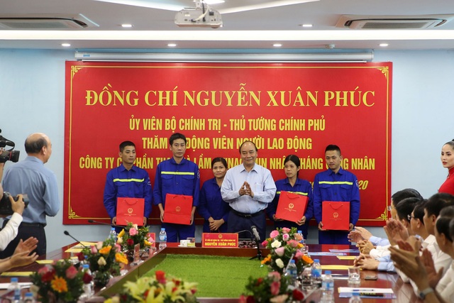 Thủ tướng thăm, tặng quà công nhân, người lao động Công ty Than Hà Lầm. - 2 Thủ tướng thăm, tặng quà công nhân, người lao động Công ty Than Hà Lầm. - 2