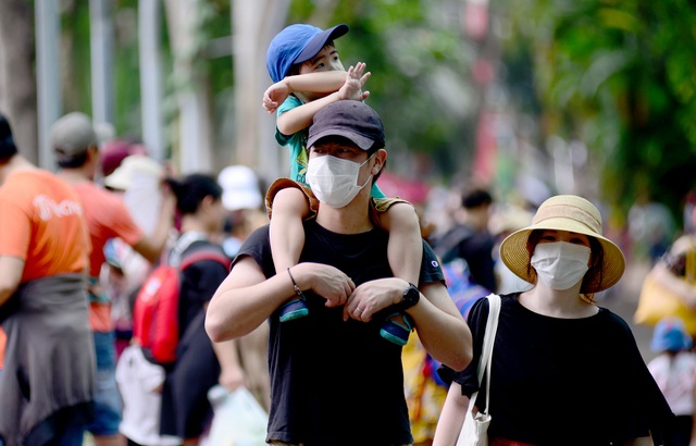 Thảo Cầm Viên đông đúc.jpg Thảo Cầm Viên đông đúc.jpg