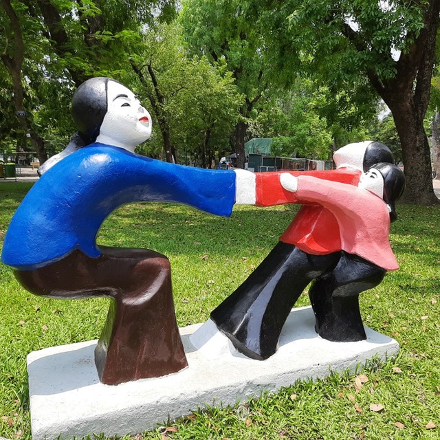 Giới mỹ thuật “sốc nặng” trước việc sơn lại tượng ở Công viên Thống Nhất - Ảnh minh hoạ 3