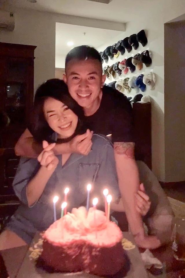 Anh Vũ “Về nhà đi con” kỷ niệm 2 năm yêu bạn gái xinh đẹp nóng bỏng - 5 Anh Vũ “Về nhà đi con” kỷ niệm 2 năm yêu bạn gái xinh đẹp nóng bỏng - 5