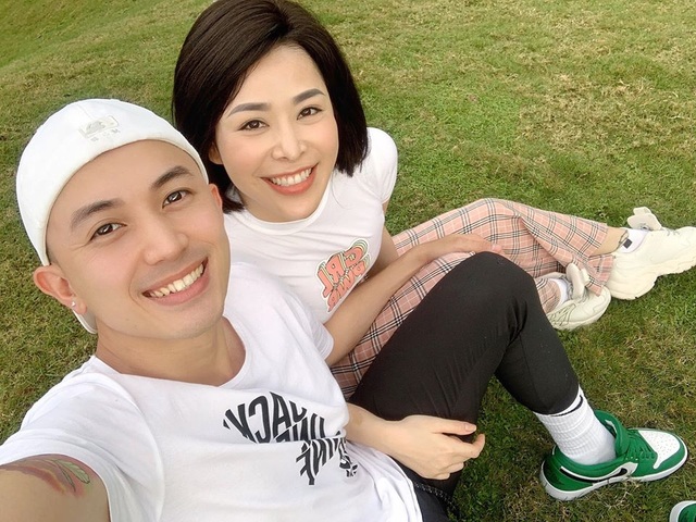 Anh Vũ “Về nhà đi con” kỷ niệm 2 năm yêu bạn gái xinh đẹp nóng bỏng - 8 Anh Vũ “Về nhà đi con” kỷ niệm 2 năm yêu bạn gái xinh đẹp nóng bỏng - 8