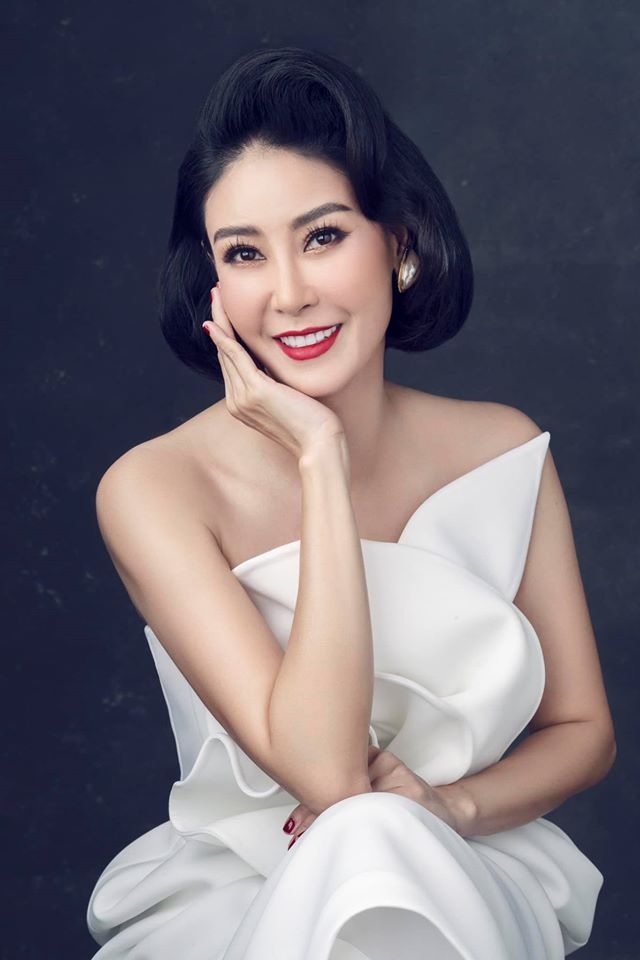 Hoa hậu Hà Kiều Anh bên 3 con đẹp như thiên thần - 13 Hoa hậu Hà Kiều Anh bên 3 con đẹp như thiên thần - 13