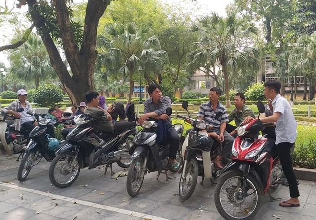 “Chợ người” ký sự - 2 “Chợ người” ký sự - 2