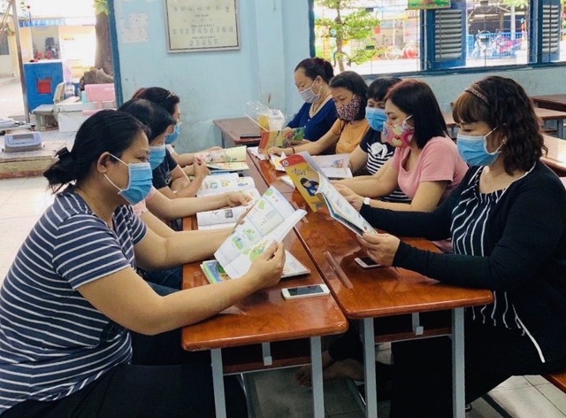 TP.HCM: “Giáo viên tự chủ, không dễ bị chi phối trong chọn SGK” - 2 TP.HCM: “Giáo viên tự chủ, không dễ bị chi phối trong chọn SGK” - 2