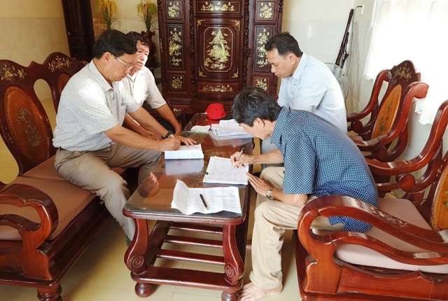 Cán bộ huyện đảo Phú Quốc “đi từng ngõ, gõ từng nhà” tìm lao động tự do - 4 Cán bộ huyện đảo Phú Quốc “đi từng ngõ, gõ từng nhà” tìm lao động tự do - 4
