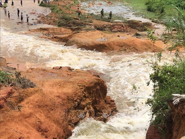 vỡ đập ở Phú Thọ vỡ đập ở Phú Thọ