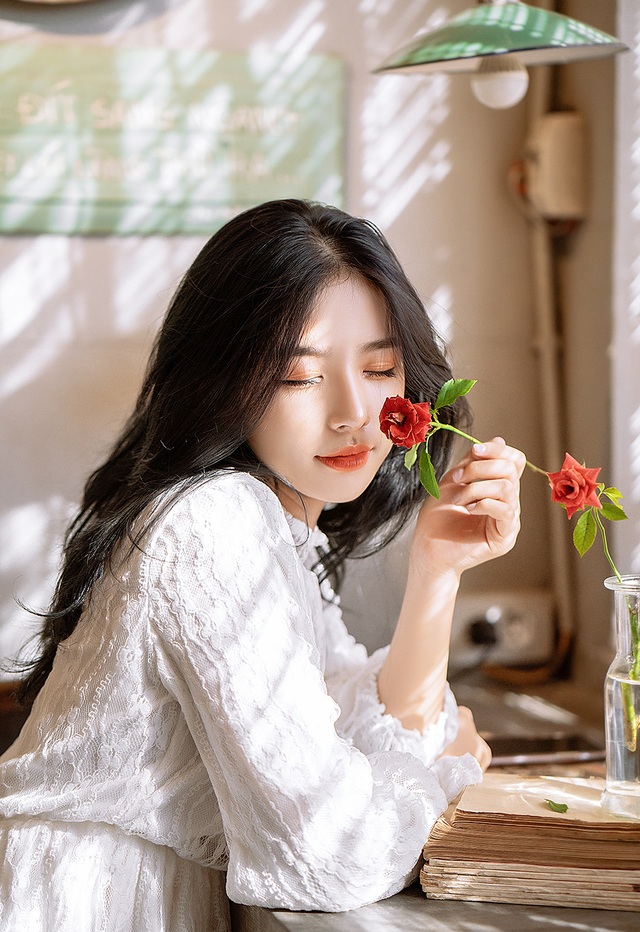 Hot girl trường Kinh tế quốc dân sở hữu gương mặt đẹp không góc chết - 12 Hot girl trường Kinh tế quốc dân sở hữu gương mặt đẹp không góc chết - 12