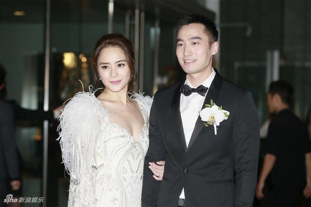 Hậu ly hôn, chồng cũ Chung Hân Đồng mở tiệc độc thân - 1