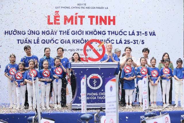 Thuốc lá mới: Gây nghiện, hại não trẻ em, gia tăng bệnh ung thư, tim mạch - 2 Thuốc lá mới: Gây nghiện, hại não trẻ em, gia tăng bệnh ung thư, tim mạch - 2