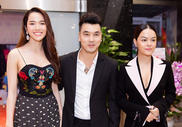 Ninh Dương Lan Ngọc né tránh khi được hỏi về Chi Dân - 8 Ninh Dương Lan Ngọc né tránh khi được hỏi về Chi Dân - 8