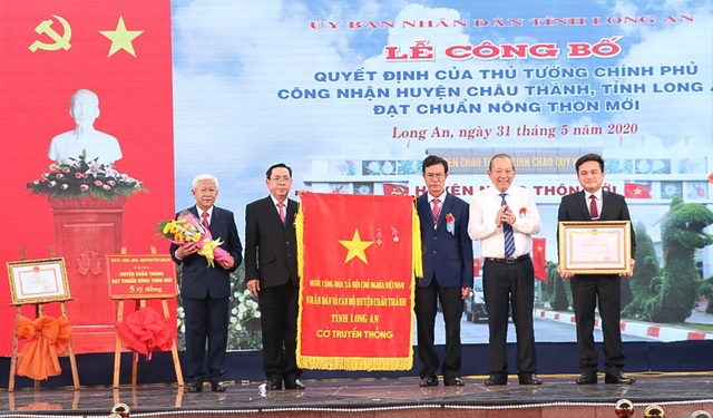 Long An: Phó Thủ tướng Trương Hòa Bình công bố huyện nông thôn mới