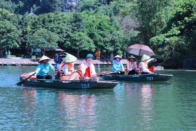 Du lịch Ninh Bình miễn phí mùa đẹp nhất trong năm - 1 Du lịch Ninh Bình miễn phí mùa đẹp nhất trong năm - 1