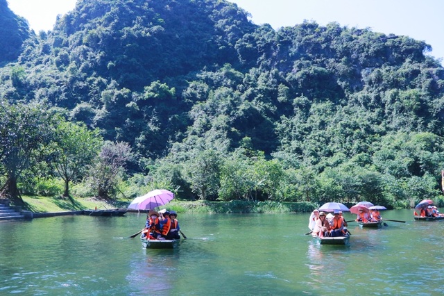 Du lịch Ninh Bình miễn phí mùa đẹp nhất trong năm - 2 Du lịch Ninh Bình miễn phí mùa đẹp nhất trong năm - 2