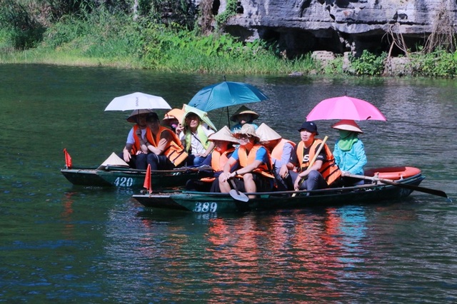 Du lịch Ninh Bình miễn phí mùa đẹp nhất trong năm - 4 Du lịch Ninh Bình miễn phí mùa đẹp nhất trong năm - 4