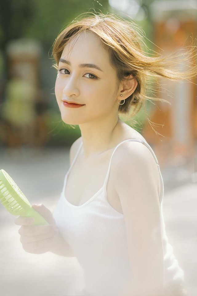 Bộ ảnh giản dị của nữ sinh trường Kiến trúc khiến bao chàng trai say lòng - 6 Bộ ảnh giản dị của nữ sinh trường Kiến trúc khiến bao chàng trai say lòng - 6