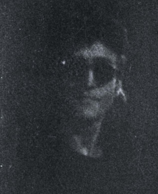 Khoảnh khắc huyền thoại âm nhạc John Lennon ký tên lưu niệm cho kẻ sát nhân - Ảnh minh hoạ 10