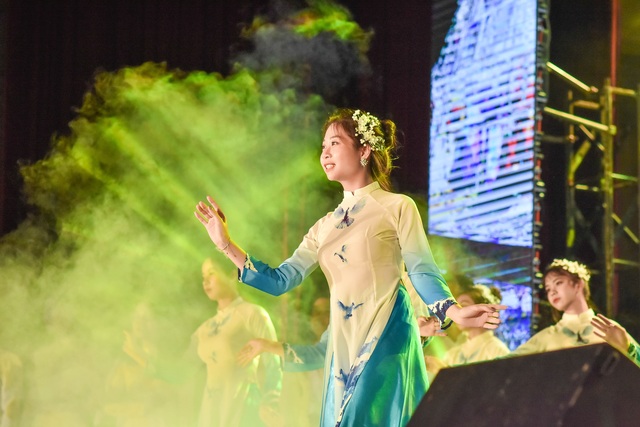 Nữ phó Bí thư Đoàn phường đa tài, năng nổ hoạt động thiện nguyện - 1 Nữ phó Bí thư Đoàn phường đa tài, năng nổ hoạt động thiện nguyện - 1