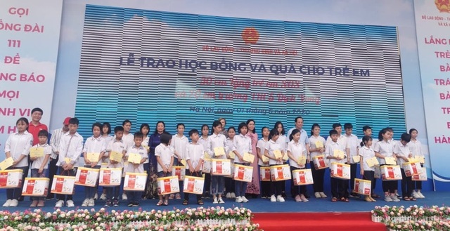 “Để xảy ra bạo hành trẻ em là trách nhiệm của người đứng đầu” - 6 “Để xảy ra bạo hành trẻ em là trách nhiệm của người đứng đầu” - 6