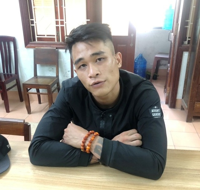 Vụ “nổ súng” tại bến xe Quy Nhơn: Dùng bật lửa gas giống súng rulo để dọa - 1 Vụ “nổ súng” tại bến xe Quy Nhơn: Dùng bật lửa gas giống súng rulo để dọa - 1