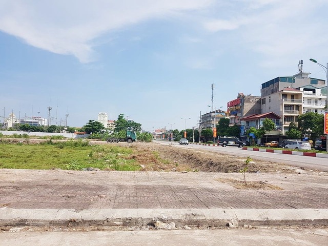 Bị hủy đấu giá, hơn 20ha “đất vàng” ở TP Ninh Bình tiếp tục bị bỏ hoang - 1 Bị hủy đấu giá, hơn 20ha “đất vàng” ở TP Ninh Bình tiếp tục bị bỏ hoang - 1