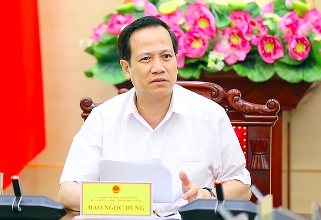 Bộ trưởng Đào Ngọc Dung: “Cần chấm dứt tình trạng bia mộ liệt sĩ vô danh” - 1 Bộ trưởng Đào Ngọc Dung: “Cần chấm dứt tình trạng bia mộ liệt sĩ vô danh” - 1