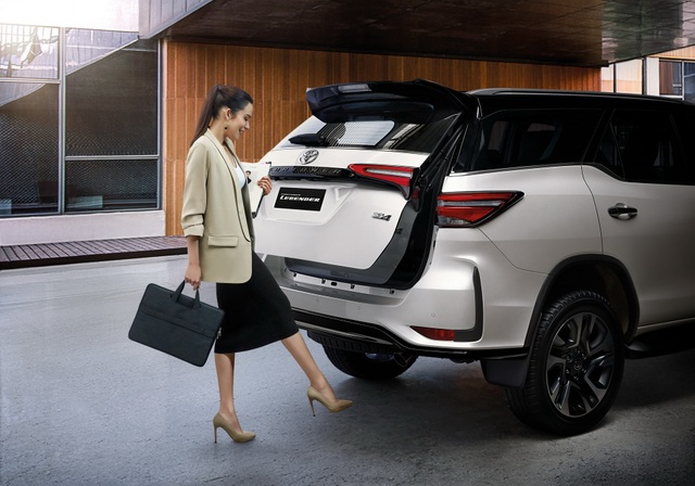 Toyota Fortuner phiên bản nâng cấp 2021 có gì mới? - 26