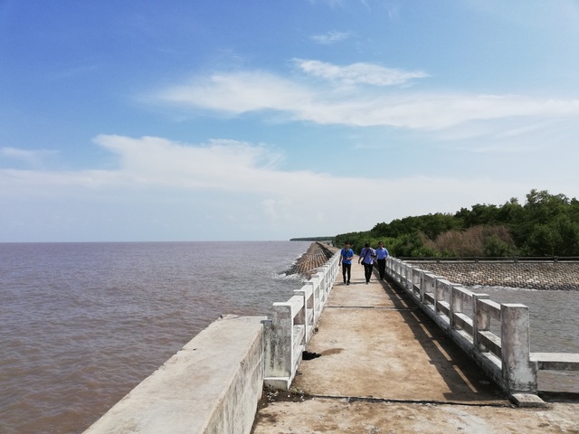 Những công trình “thế kỷ” hấp dẫn du khách ở Mũi Cà Mau - 4 Những công trình “thế kỷ” hấp dẫn du khách ở Mũi Cà Mau - 4