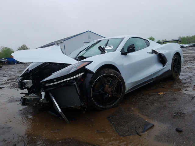 Kì lạ chiếc Corvette rách bươm sau tai nạn được rao bán đắt hơn xe mới - 2 Kì lạ chiếc Corvette rách bươm sau tai nạn được rao bán đắt hơn xe mới - 2
