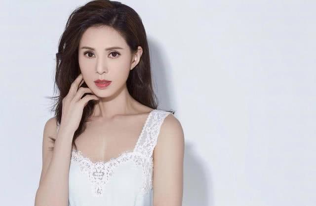 “Tiểu Long Nữ” Lý Nhược Đồng: Sống tự do, thanh thản sau chuỗi bi kịch - 1 “Tiểu Long Nữ” Lý Nhược Đồng: Sống tự do, thanh thản sau chuỗi bi kịch - 1