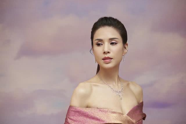 “Tiểu Long Nữ” Lý Nhược Đồng: Sống tự do, thanh thản sau chuỗi bi kịch - 11 “Tiểu Long Nữ” Lý Nhược Đồng: Sống tự do, thanh thản sau chuỗi bi kịch - 11