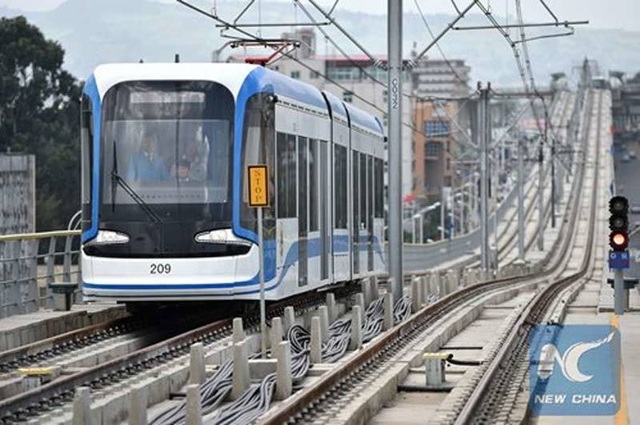 Vay Trung Quốc làm đường sắt trên cao, nước nghèo ngập trong nợ nần - 1 Vay Trung Quốc làm đường sắt trên cao, nước nghèo ngập trong nợ nần - 1