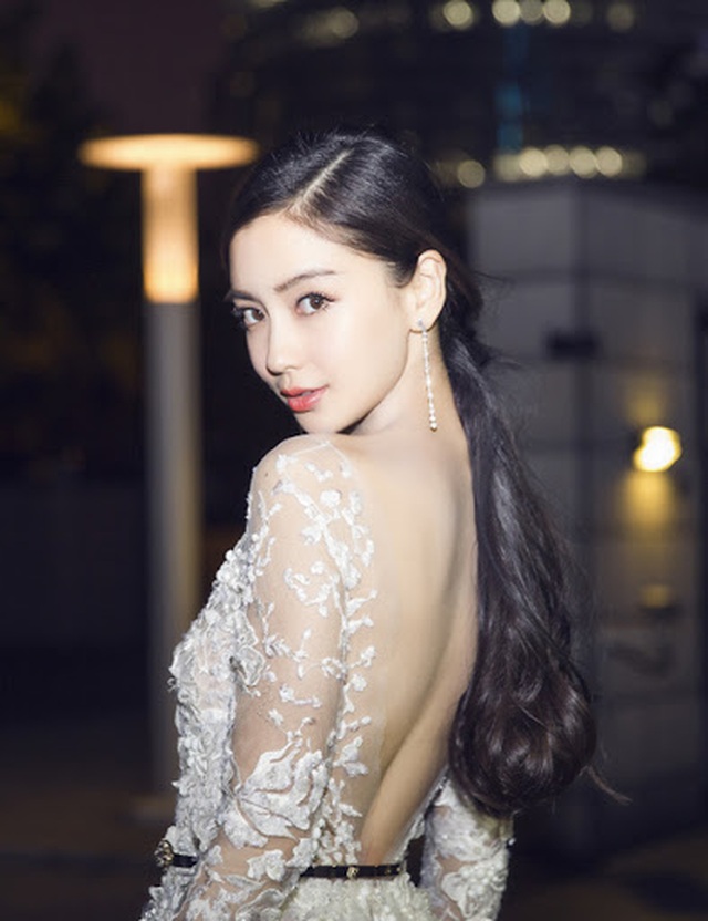“Gái một con” Angelababy: Sắc vóc hoàn hảo, biểu cảm xuất sắc - 1 “Gái một con” Angelababy: Sắc vóc hoàn hảo, biểu cảm xuất sắc - 1