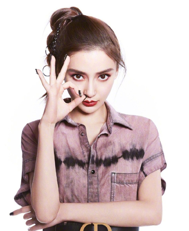 “Gái một con” Angelababy: Sắc vóc hoàn hảo, biểu cảm xuất sắc - 14 “Gái một con” Angelababy: Sắc vóc hoàn hảo, biểu cảm xuất sắc - 14