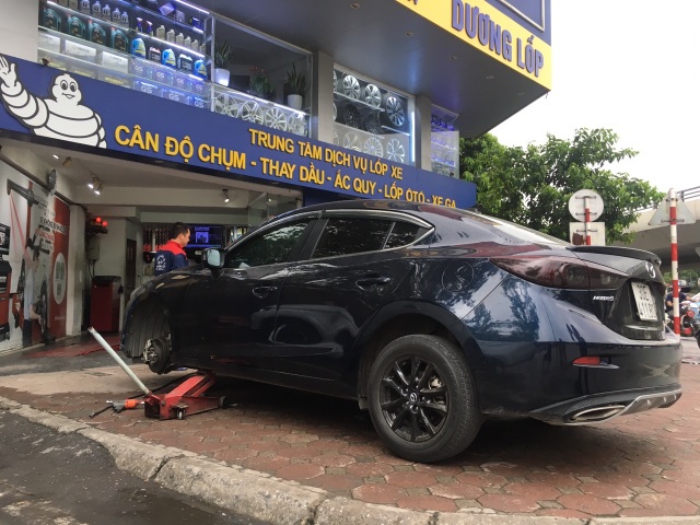 Mẹo tránh nổ lốp khi lái xe giữa trời nóng đỉnh điểm - 3 Mẹo tránh nổ lốp khi lái xe giữa trời nóng đỉnh điểm - 3