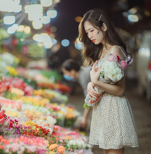 Nét đẹp trong veo, nhẹ nhàng tựa nắng mai của nữ sinh trường Y - 4 Nét đẹp trong veo, nhẹ nhàng tựa nắng mai của nữ sinh trường Y - 4