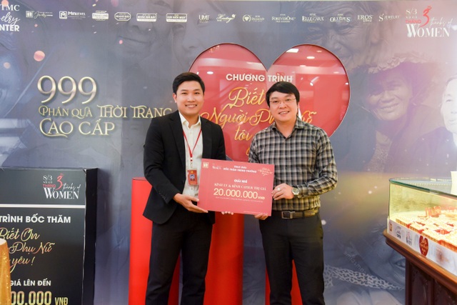 Lễ trao thưởng chương trình “Biết ơn người phụ nữ tôi yêu” Bảo Tín Minh Châu - 3 Lễ trao thưởng chương trình “Biết ơn người phụ nữ tôi yêu” Bảo Tín Minh Châu - 3