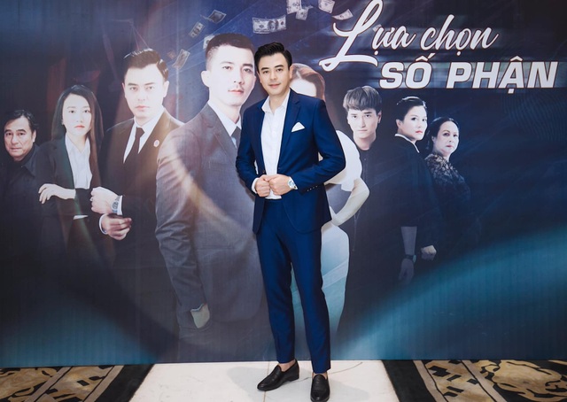 Phương Oanh làm “tình địch” của bạn gái cũ Tiến Linh trong phim mới - 5 Phương Oanh làm “tình địch” của bạn gái cũ Tiến Linh trong phim mới - 5